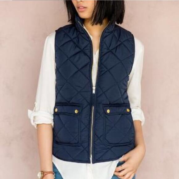 Francesca's Quinn Navy Blue Quilted Puffer Vest Small Cozycore Preppy - Picture 1 of 7